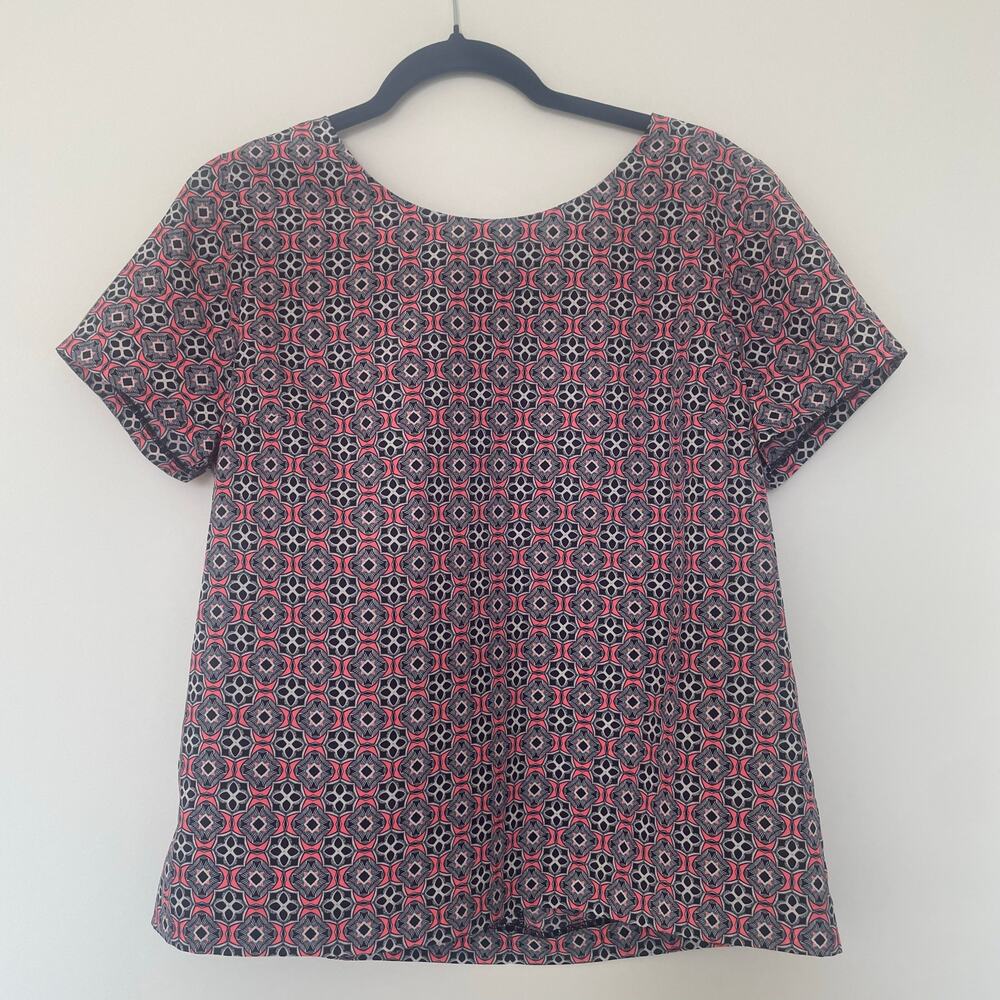 J. Crew Printed Tee Short Sleeve Blouse Size M Geometric Floral Pink Blue